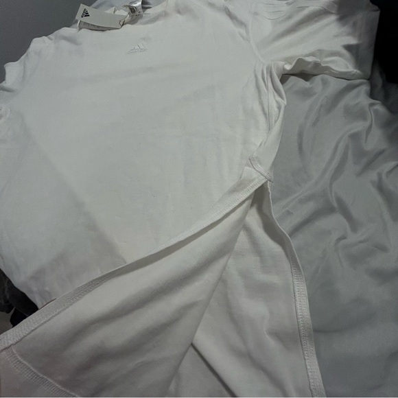 Adidas shirt - Picture 3 of 4